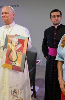Encuentro intenso y emotivo de León XIV con los presos de Brians