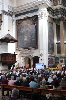 Los preferidos de Jesús, protagonistas en la visita del papa León a la parroquia de San Agustín