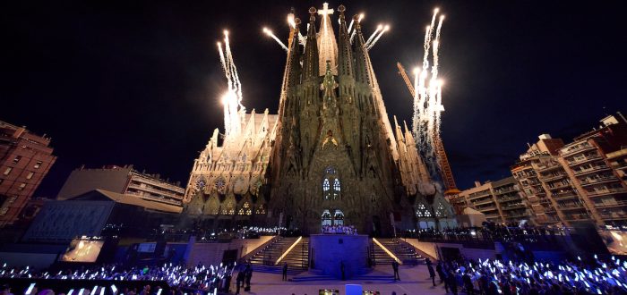 La misa pontifical y la bendición de la Torre de Jesús, vistas por una mujer cristiana de base y militante de ACO